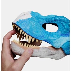 Jurassic World Dominion Velociraptor Dinosaur Mask Mattel 2017 Moveable Jaw